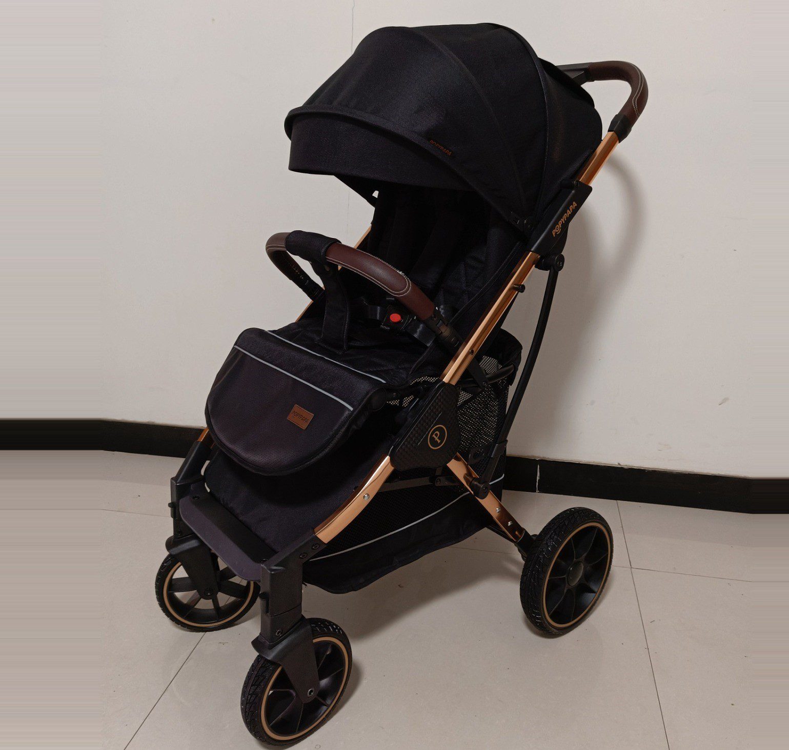 کالسکه مسافرتی دسته چمدانی پاپی پاپا