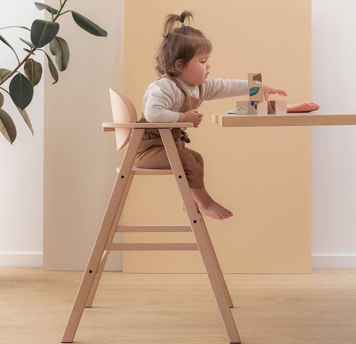 صندلی غذای کودک از چه سنی لازم است؟