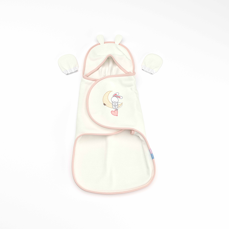 قنداق چسبی گلدوزی Dreamer Daisy رزبرن