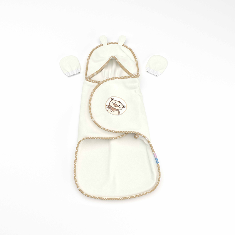 قنداق چسبی گلدوزی Teddy Bear رزبرن