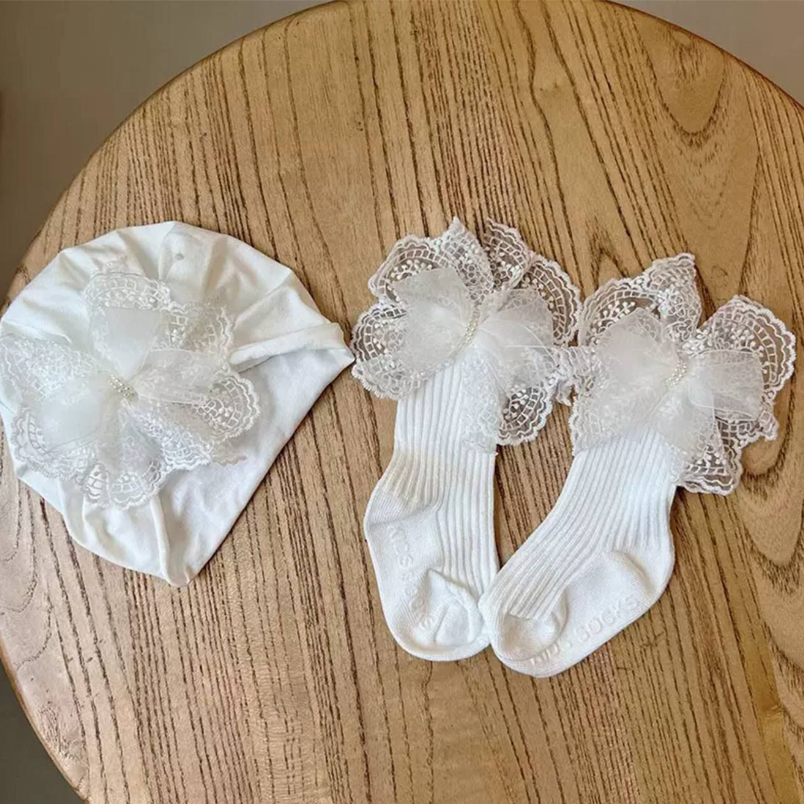 توربان و جوراب دانتل