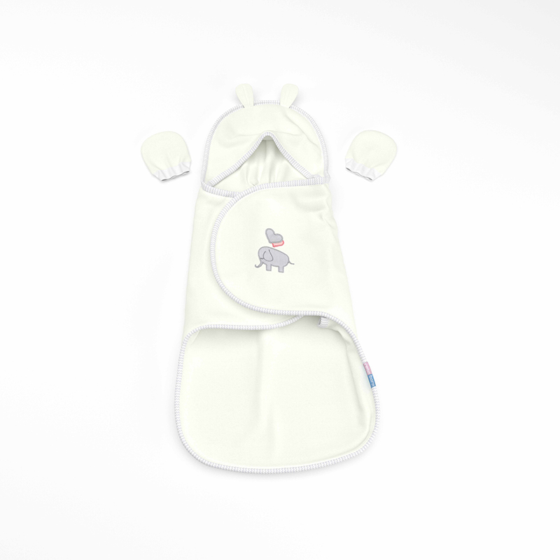 قنداق چسبی گلدوزی Forever Love رزبرن