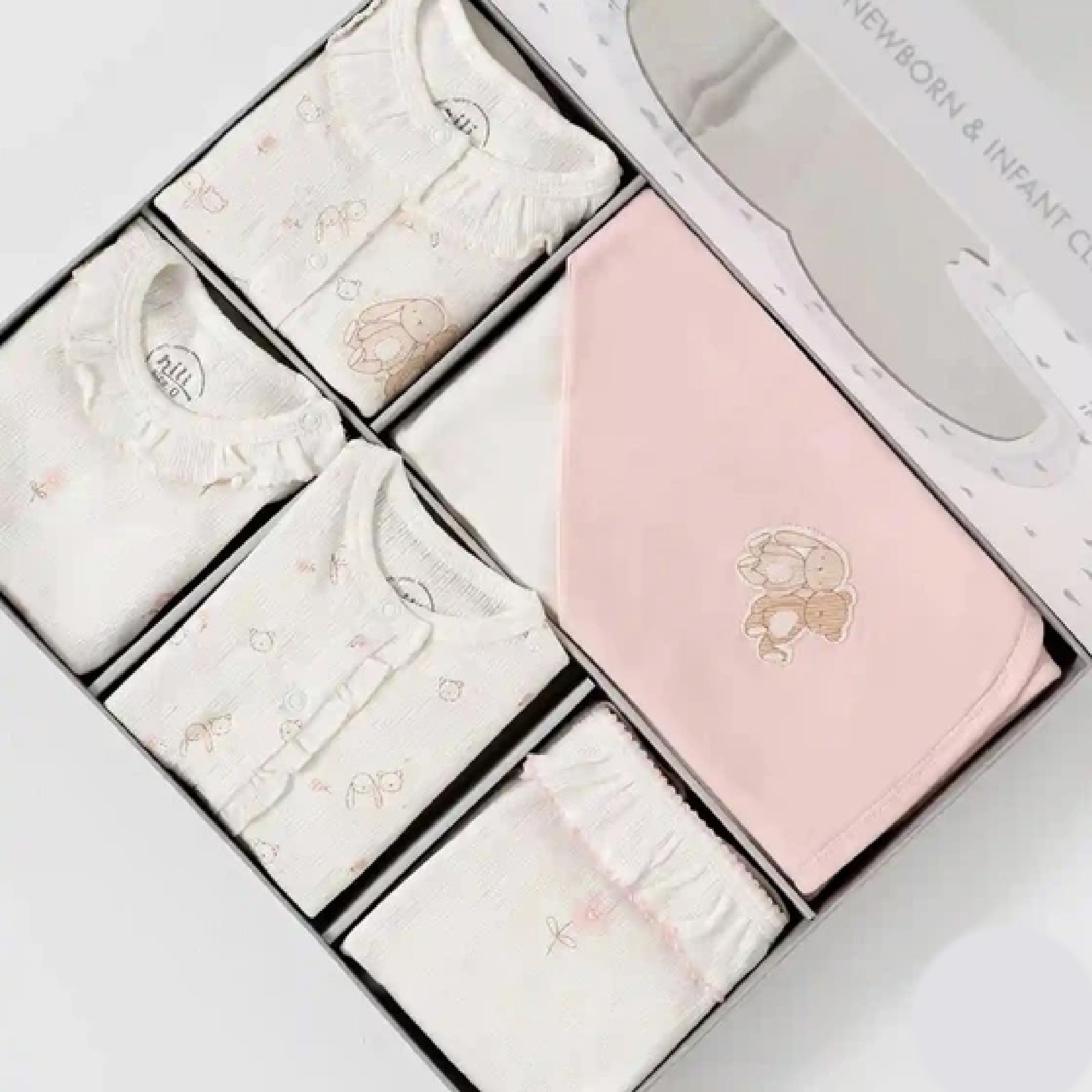 ست بیمارستانی جعبه ای 13 تکه نیلی nili | طرح خرس و خرگوش