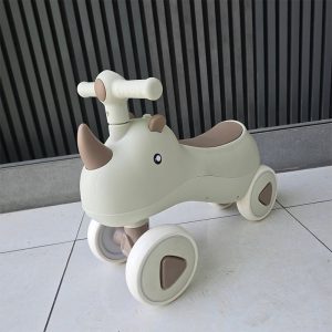 چهار چرخ بچه گانه وارداتی طرح کرگدن