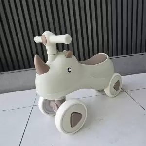 چهار چرخ بچه گانه وارداتی طرح کرگدن